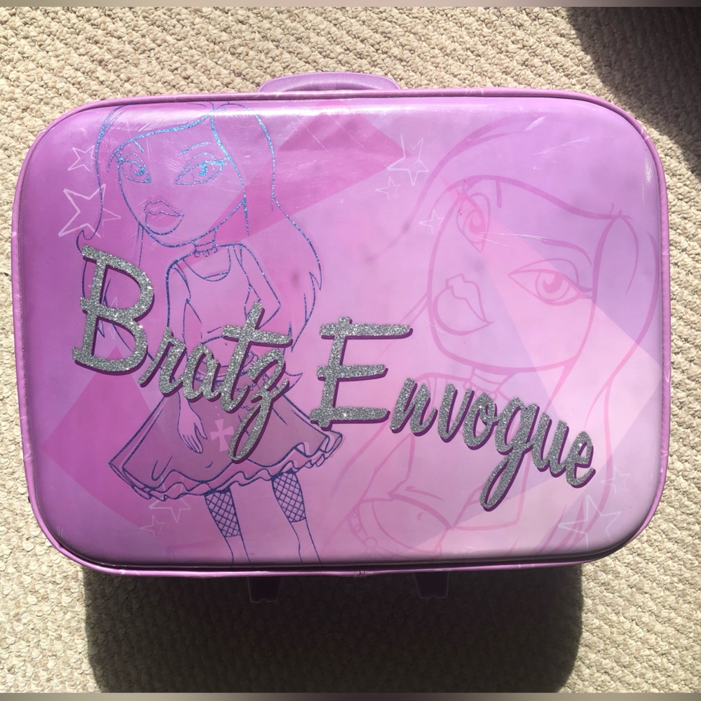 Vintage Y2K Bratz Envogue Purple Glitter Suit
case Luggage 18”x 13”x 7”